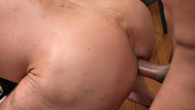 Muscled DILF bottom bareback fucked by stud in ass