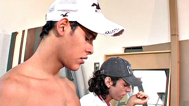 Cocksucking studs give sloppy blowjob