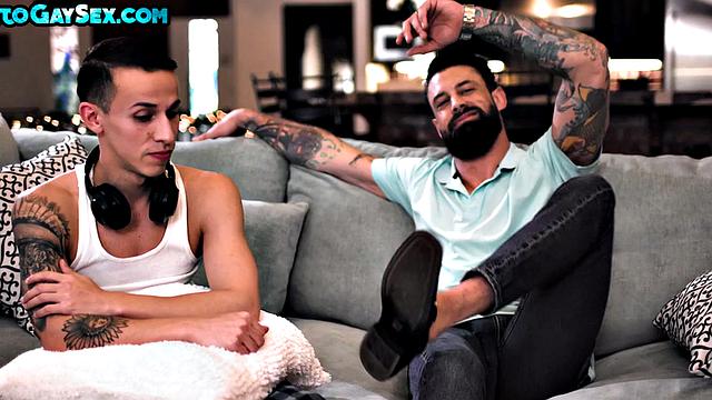 Athletic inked jock seduces stud into bareback anal sex