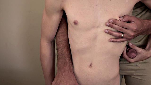 Petite twink barebacked by tattooed jock in asshole