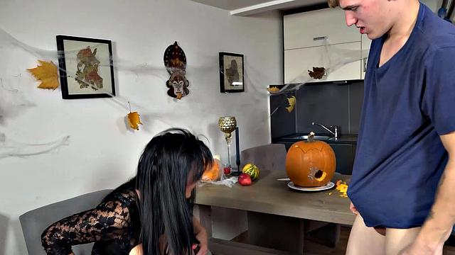 MATURE4K. Taste of her pumpkin pussy