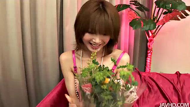 膣内撮影で感じちゃう！桜井梨花