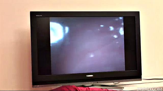 膣内撮影で感じちゃう！桜井梨花