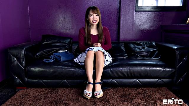 Руна Канда сосет и трахается в разных позах с партнером-танцором.