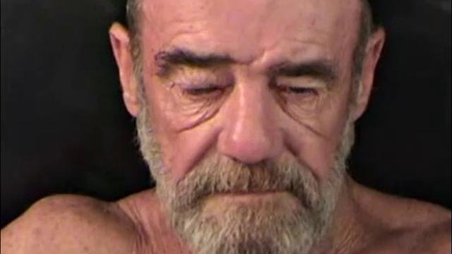 I ran into this roughneck little construction worker when he had just gotten back from working disaster relief in the gulf. This rugged man will tell you he likes to get fucked.