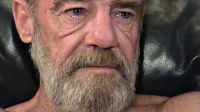 I ran into this roughneck little construction worker when he had just gotten back from working disaster relief in the gulf. This rugged man will tell you he likes to get fucked.