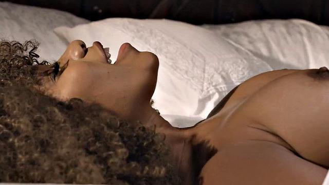 Ebony babe pussyfingered and pussyeaten by MILF