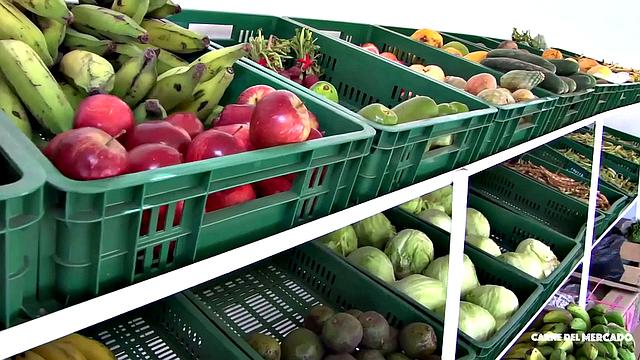 Подкатил к зрелой латине и залил ей лицо - Хуанна Диас уже скучала по такому раскладу!