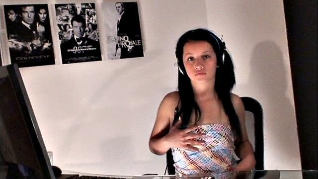 Horny solo DJ babe masturbates