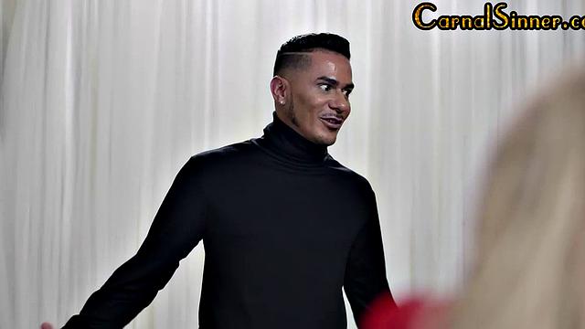 Cute blonde bae smashed in bi 3some