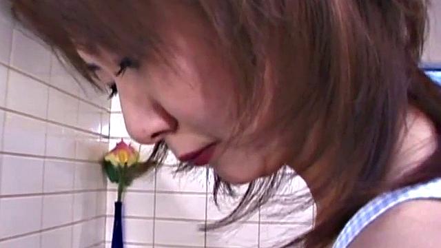 Kinky Japanese slut gets her hairy pussy licked & fucked hard in the kitchen