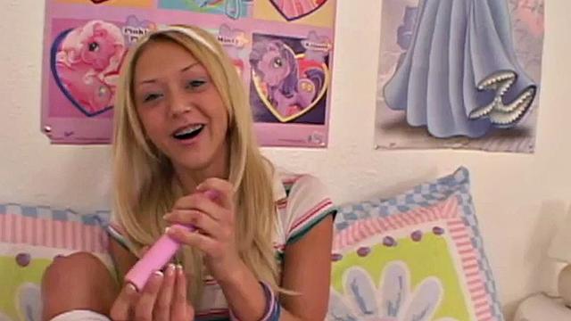 Lil lexy masturbating with pink dildo