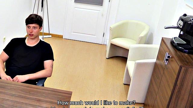 Cockriding Euro filled in anal hole with nice cock