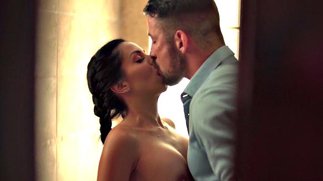 Sinful babe deepthroating and riding lovers cock