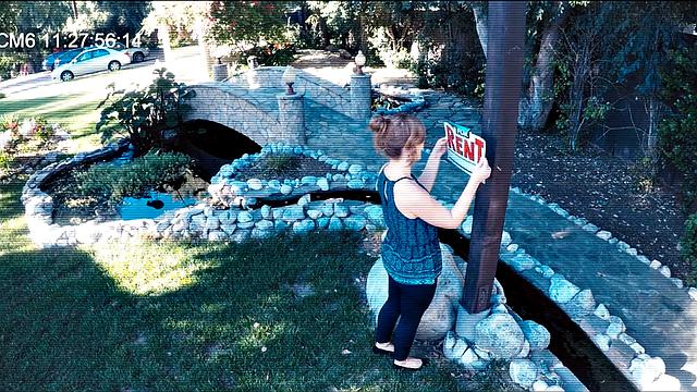 Вуайерист 3 - Сцена 2 - Попался на камеру