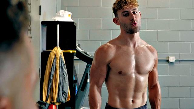 Eager muscled jock assfucks gym partner after rimjob