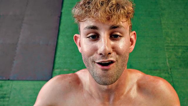 Eager muscled jock assfucks gym partner after rimjob