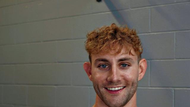 Eager muscled jock assfucks gym partner after rimjob