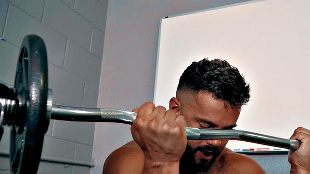 Eager muscled jock assfucks gym partner after rimjob