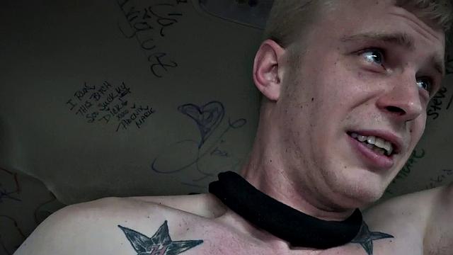 Real straight guy agrees to gay blowjob