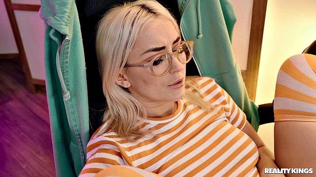 Help Me Build My PC, Enjoy My A-S-S