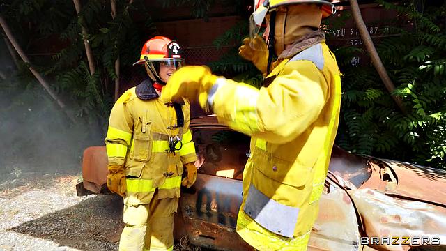 Firefighter Angela's Hot Squirting Fuckfest