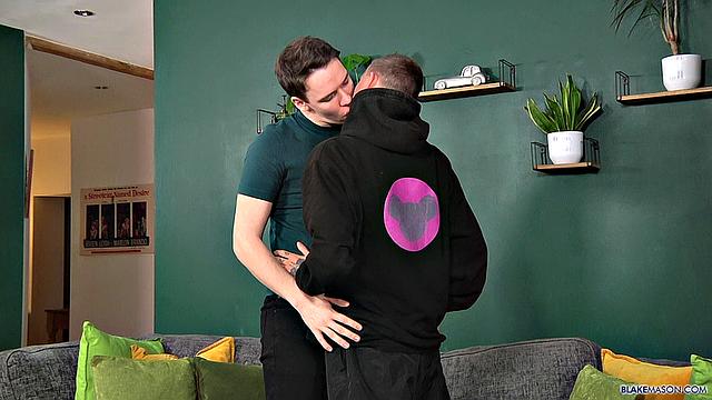 Джастин Тьемпо и Стэнли Джеймс - взаимный анальный секс без резинки!
