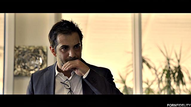 елена кошка скачет на донни роке и получает по полной