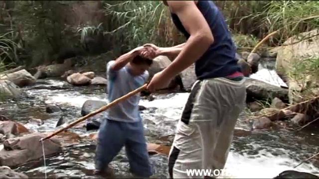 Альфредо и Гиральдо трахаются на свежем воздухе - шутят и не экономят на страсти, только для взрослых мужиков.