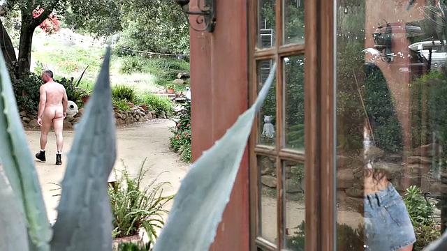 Hairy petite cockriding older guy