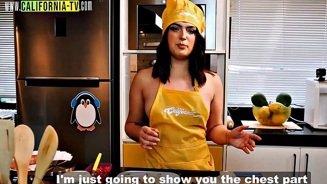 Clara Wellen, Brazilian influencer, caught opening the door naked for motorcycle courier