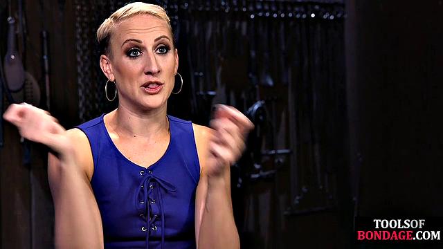 Sub babe satisfies master