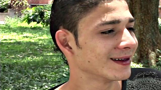 Skinny little Anderson has the hots for Duval and can't wait to get into his pants. Once they are behind closed doors he wastes little time getting the boy naked and sucking his big uncut cock.