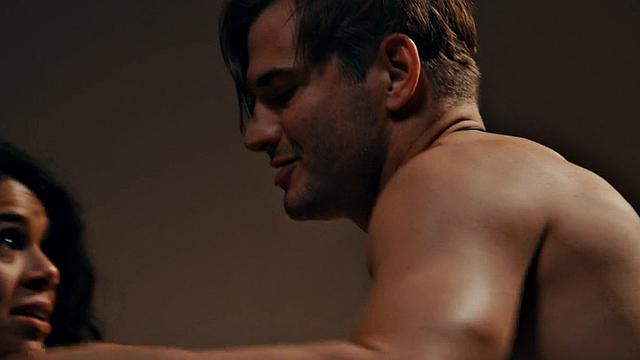 Deepthroating babe with pierced nipples gets fucked