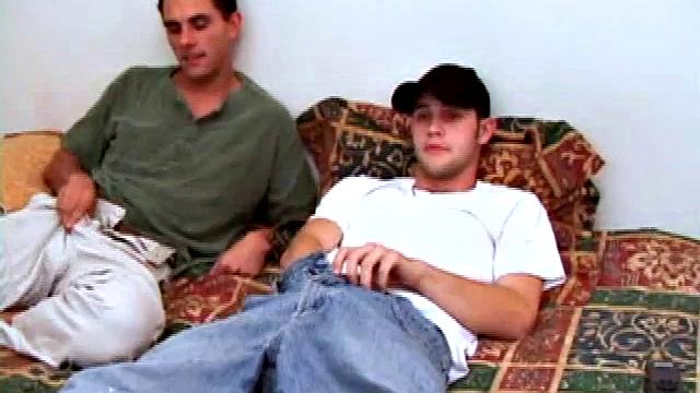 Парень из Алабамы жестко трахает зрелого мужчину по кличке Silver