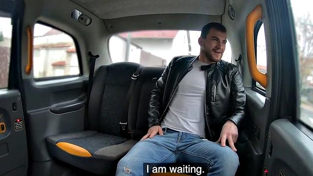 Curvy taxi babe gets licked by client