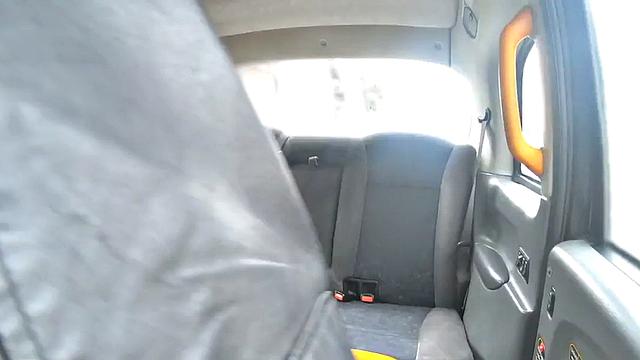Curvy taxi babe gets licked by client