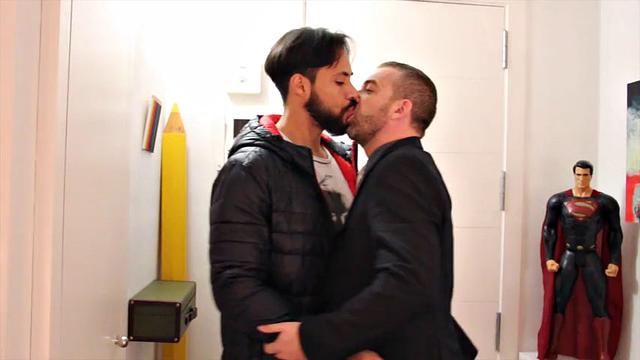 Latino fucking bareback. - Coffee Bareback Break