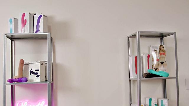 Busty cougar and bigbooty ebony pussynailed in threesome