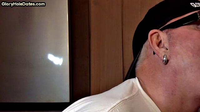 Gloryhole amateur DILF gives closeup blowjob and handjob