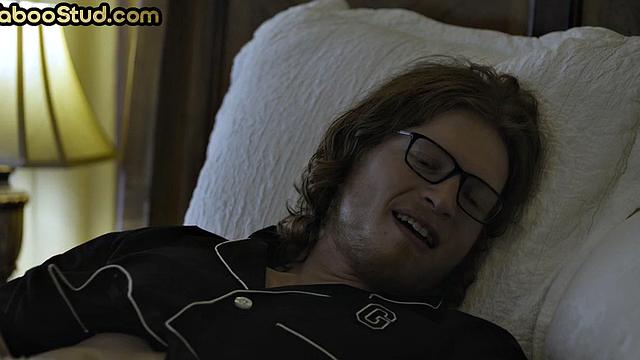 Black stepdaddy rimmed and barebacked by stepson