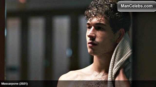 Giancarlo Commare naked butt after the shower