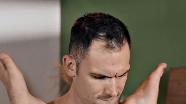 гей получает толстый член глубоко в задницу