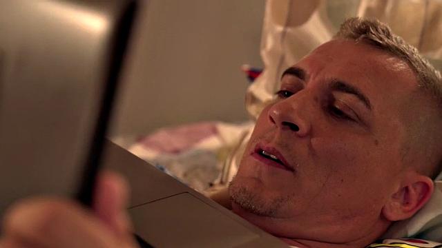 Pornstar babes enjoy deepthroating and facesitting