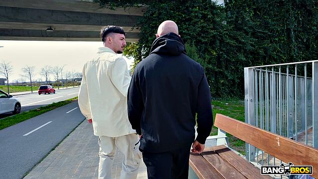 Alexis Enjoys Oily Anal