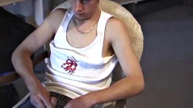 vince ditches the halfpipe for some solo strokes and laughs at his own tricks