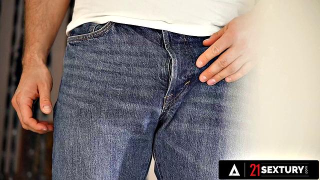 21 SEXTURY - Flexible Geisha Uses Sexy Feet to Milk Kristofs Cock