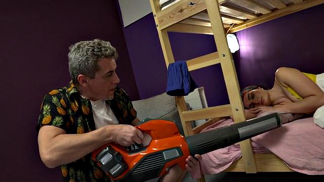 Cockhungry hotel babes smashed in 3some by roommate