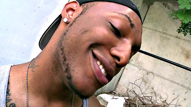 Tattooed ebony hunk pounds tight interracial ass of Ebony bottom