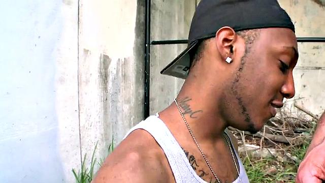 Tattooed ebony hunk pounds tight interracial ass of Ebony bottom